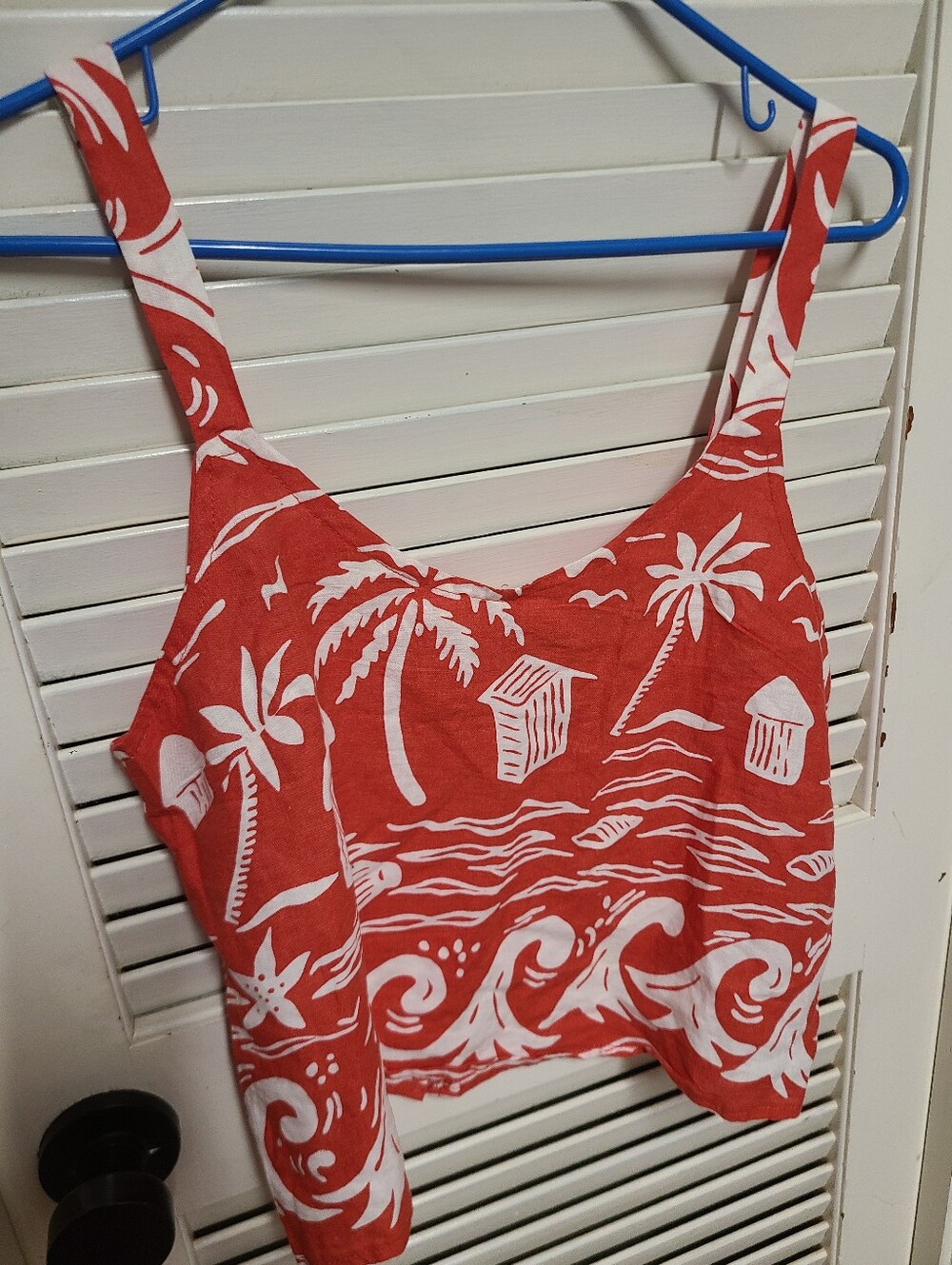 Hawaiian Aloha Print Linen Button Cropped Tank